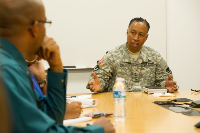 AMC commander meets with interns