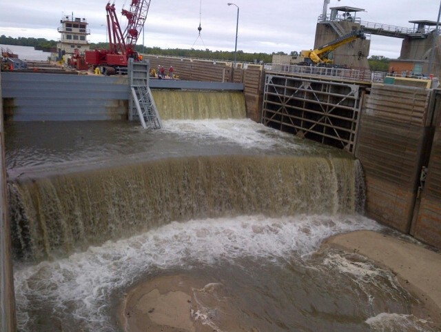 In-house crews finish major Lock & Dam 14 maintenance ahead of schedule