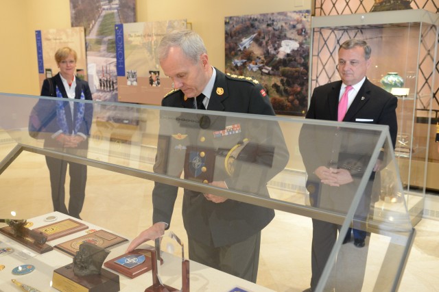 NATO Military Chairman honors the fallen during trip to Washington