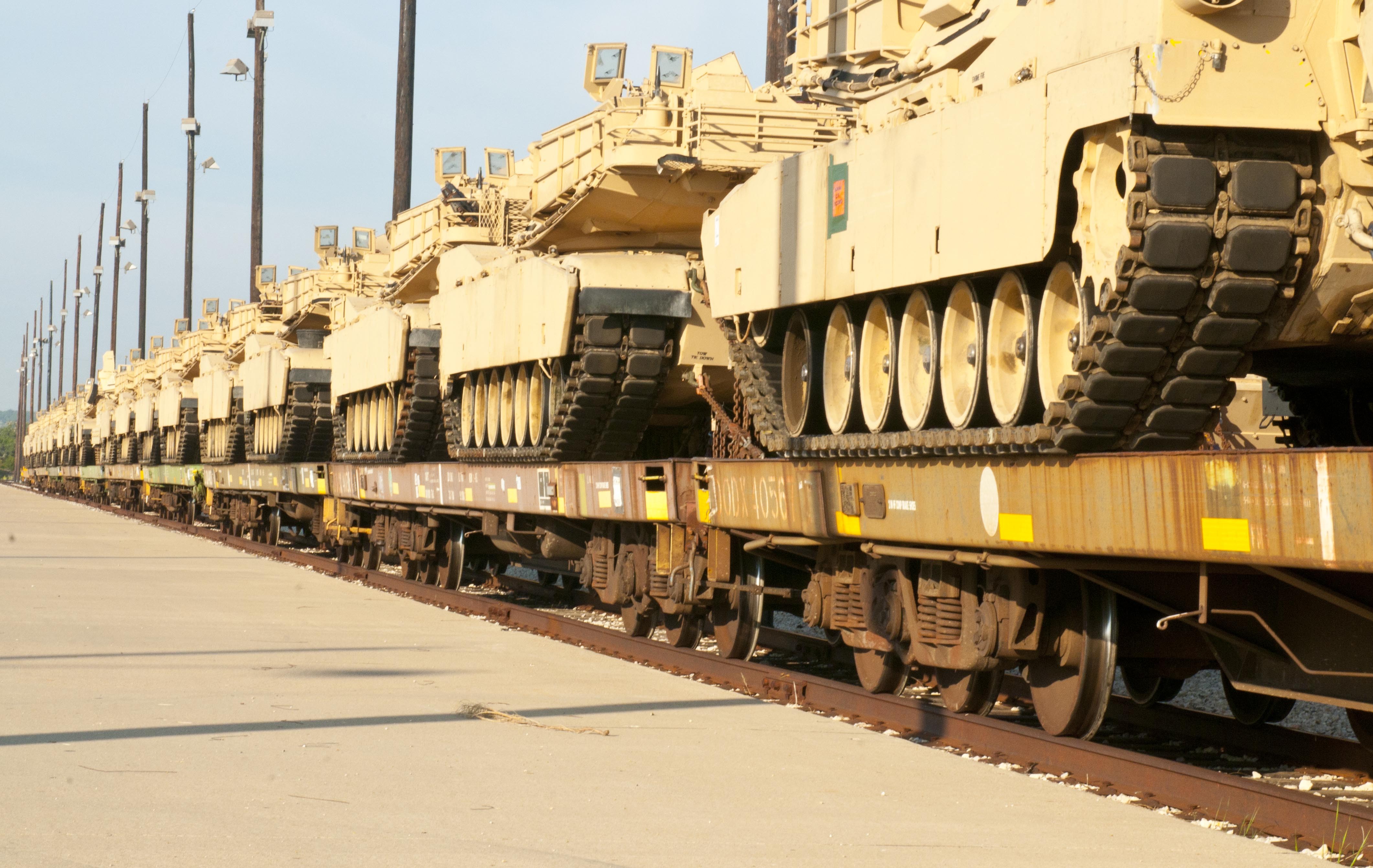 how much gas military tanks does the us have