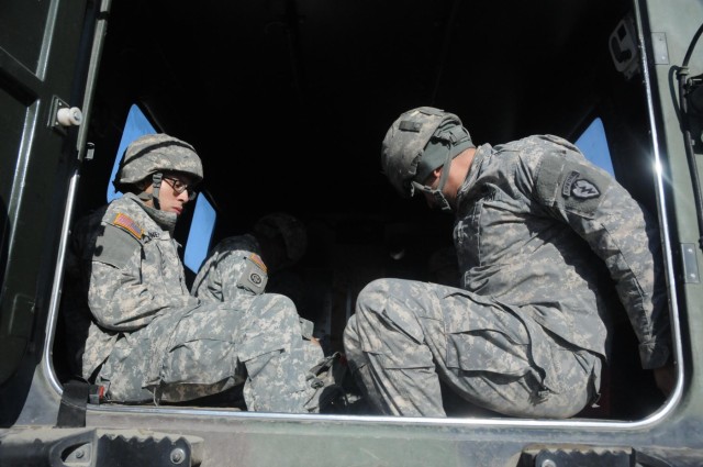 Alaska paratroopers prep for winter at SUSV driver's training