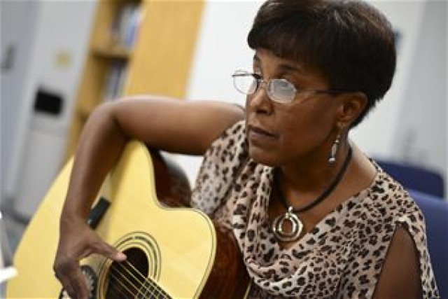 Warrior Transition Unit: Soldiers strum alon through their healing process