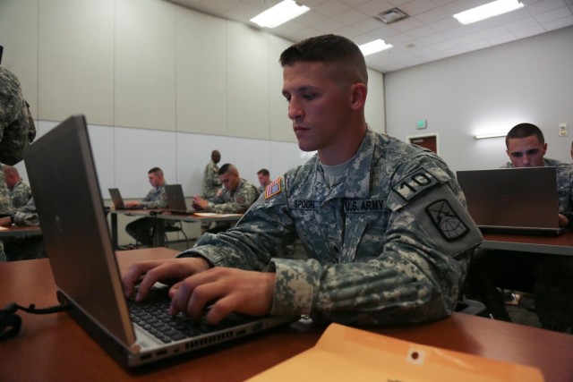 2014 DA Best Warrior Competition