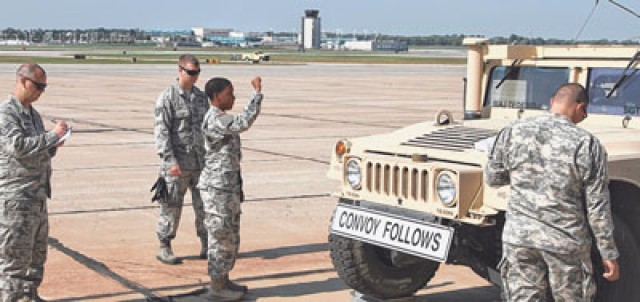 4th MEB trains at Missouri Airport