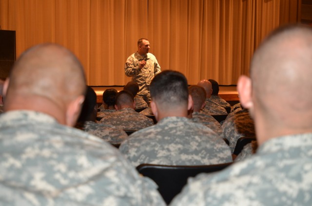 32nd AAMDC Career Counselor Briefs 31st ADA Soldiers