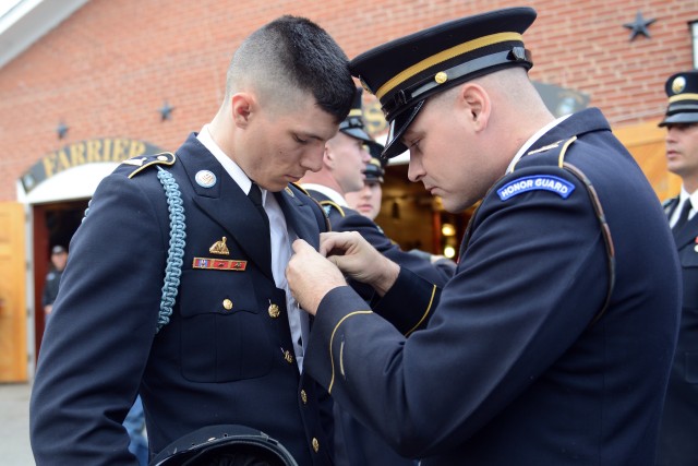 Caisson Platoon: Solemn duty of honor and respect