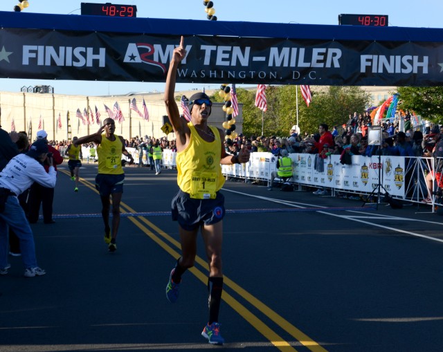 Tens of thousands celebrate Army Ten-Miler's 30th anniversary