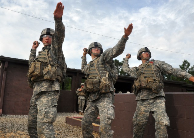 Fort Jackson Activates 10th Basic Combat Training Battalion Article 