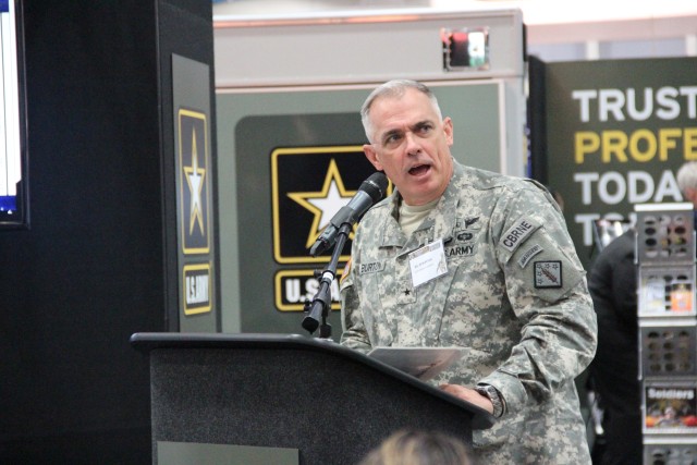 Commander presents integrated capabilities at AUSA 