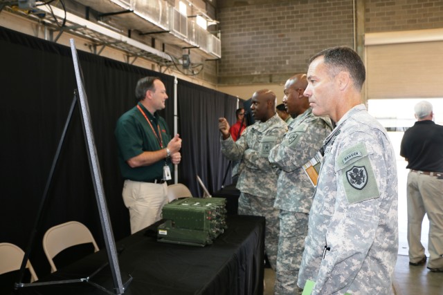 Leaders get a firsthand look at the modern operational network at NIE 15.1
