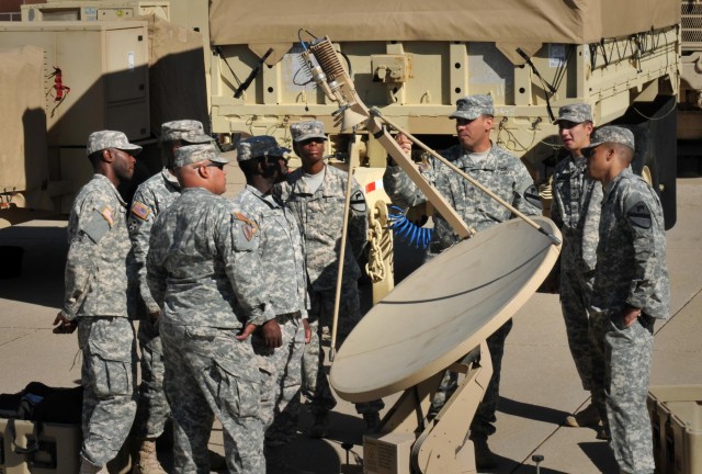 Cavalry administration personnel break routine, enhance job skills