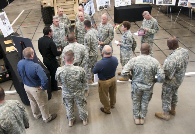 FORSCOM Commander visits Ft. Bliss and NIE