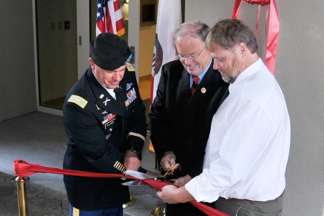 Presidio dedicates building to Medal of Honor recipient