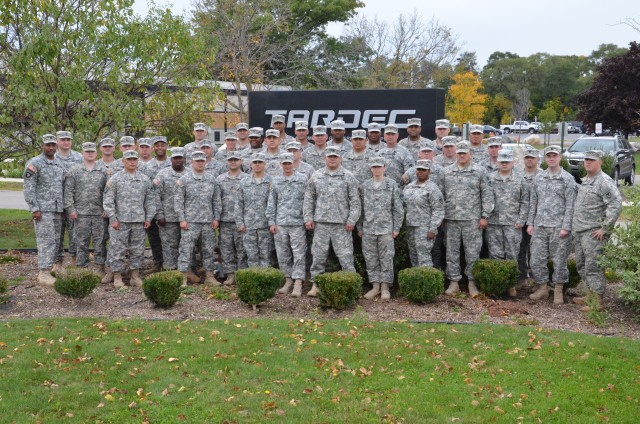 RDECOM NCOs Help Army Engineers and Scientists Stay Technology Driven and Warfighter Focused