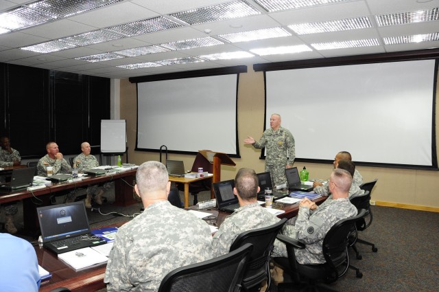 Defreese addresses Commandants Course