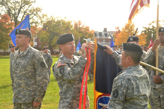 Army Aviators receive Superior Unit Award