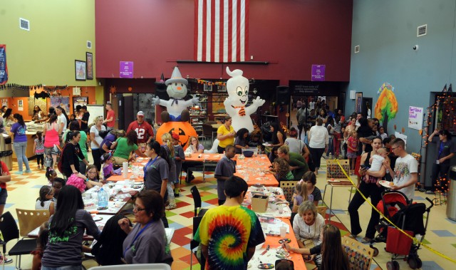 Annual MYAC Harvest Festival offers fright, fun to Fort Bliss community