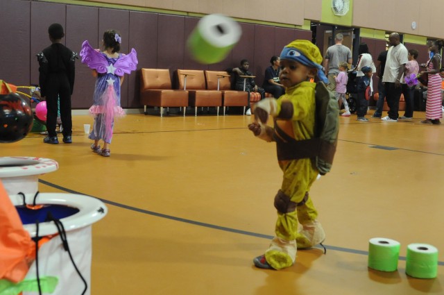 Annual MYAC Harvest Festival offers fright, fun to Fort Bliss community