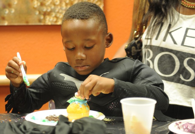 Annual MYAC Harvest Festival offers fright, fun to Fort Bliss community