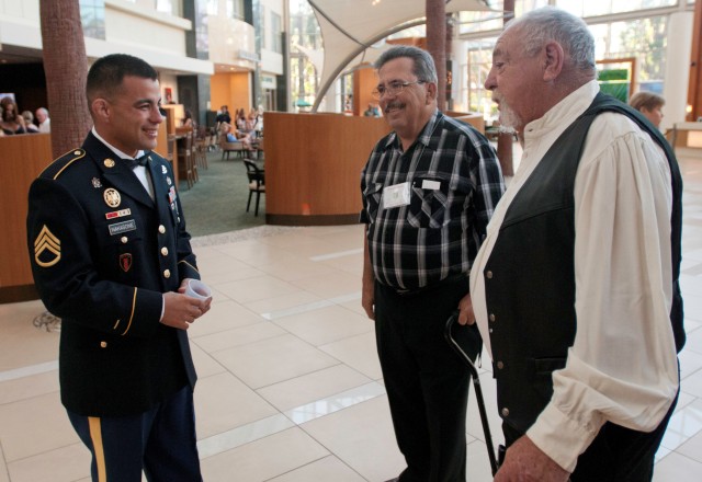 EOD Soldier honored by 1st Infantry Division Society