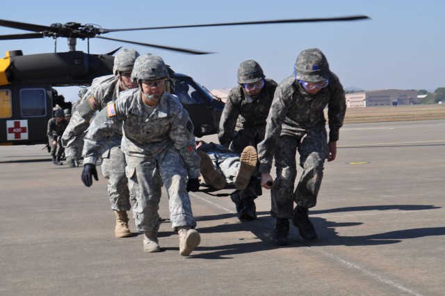 Army medics 'dust off' joint air evacuation operations