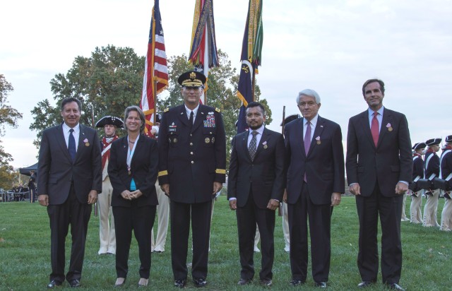 5 civilians honored by Army Chief of Staff