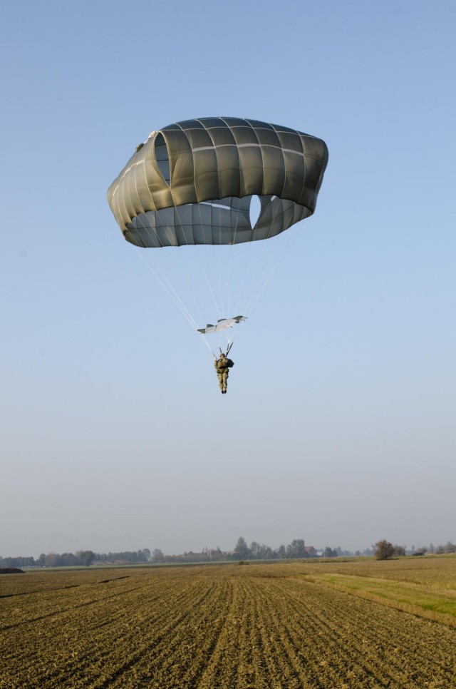 173rd Airborne Brigade, Italian Folgore paratroopers break in new drop zone