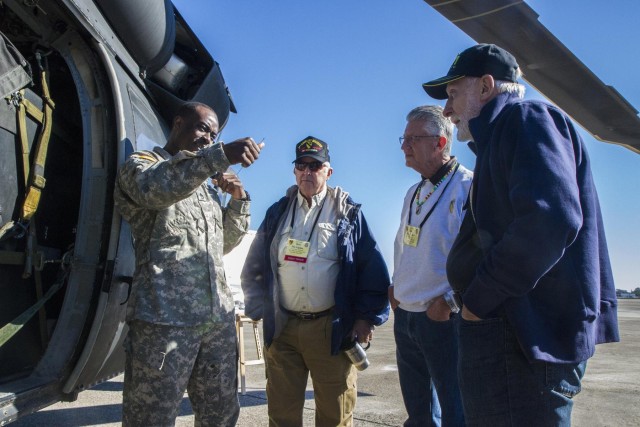 'Night Stalker' Battalion hosts Vietnam era aviators' reunion