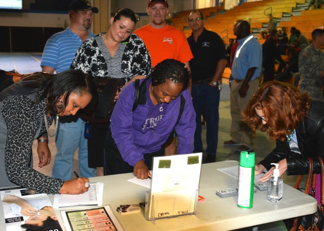 Fort Jackson holds town hall meeting to discuss Ebola concerns