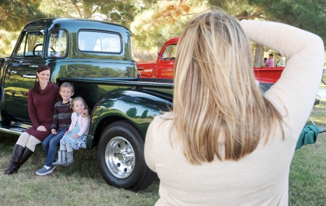 'Very Merry' program gives deployed Bliss Soldiers picture-perfect gift