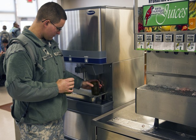 Reserve Soldiers learn nutrition key to successful lifestyle