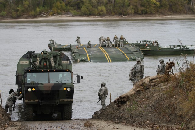 Bridge engineers flow through Missouri River water ops