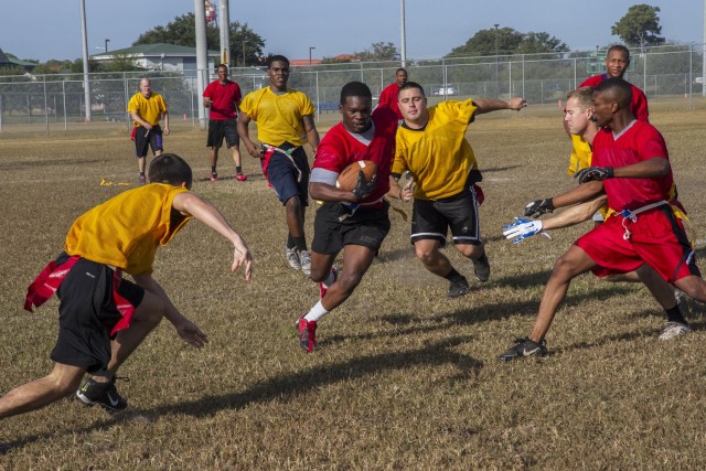 'Eagles' stun 'Talons' in Turkey Bowl championship