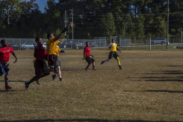 'Eagles' stun 'Talons' in Turkey Bowl championship