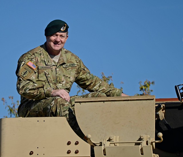 Silver Star recipient lines up for parade