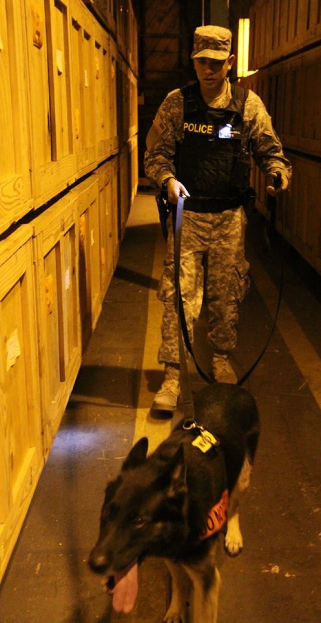 K9, Soldiers conduct anti-terrorism training