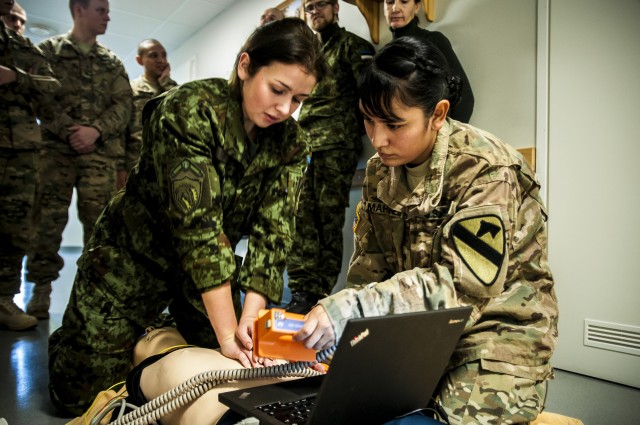 Stayin' Alive: US, Estonian medics practice lifesaving techniques