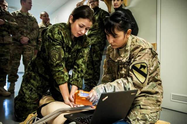 Stayin' Alive: US, Estonian medics practice lifesaving techniques 