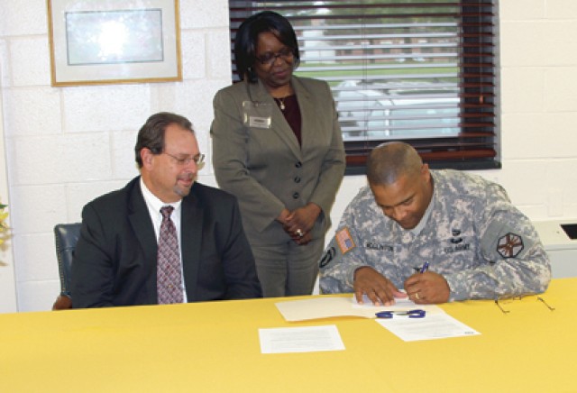 Partnership to aid local job seekers