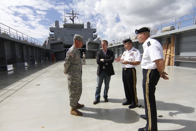 Army mariners highlight capabilities, impact in Pacific for Under Secretary