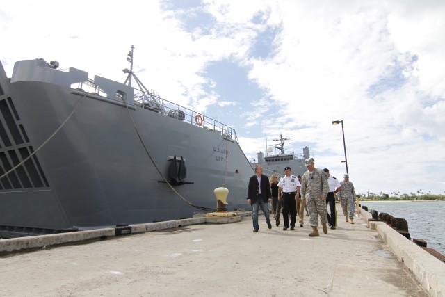 Army mariners highlight capabilities, impact in Pacific for Under Secretary