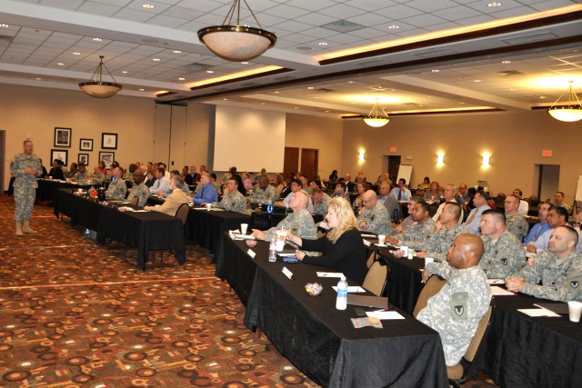 Contracting leaders address acquisition topics