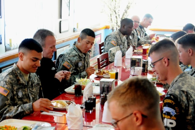 Under Secretary of the U.S. Army, Hon. Brad R. Carson has lunch with JSA Soldiers
