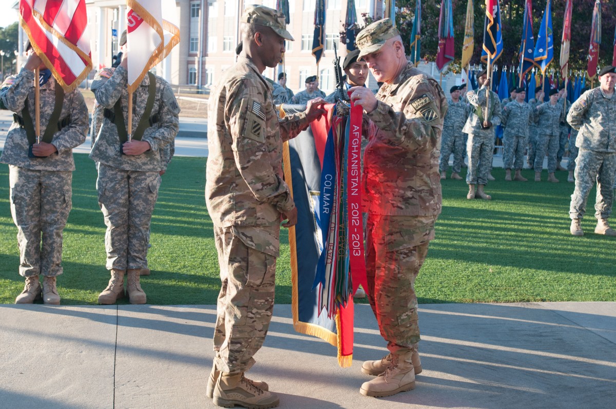 'Marne Division' adds streamer, cases colors to deploy to Afghanistan ...