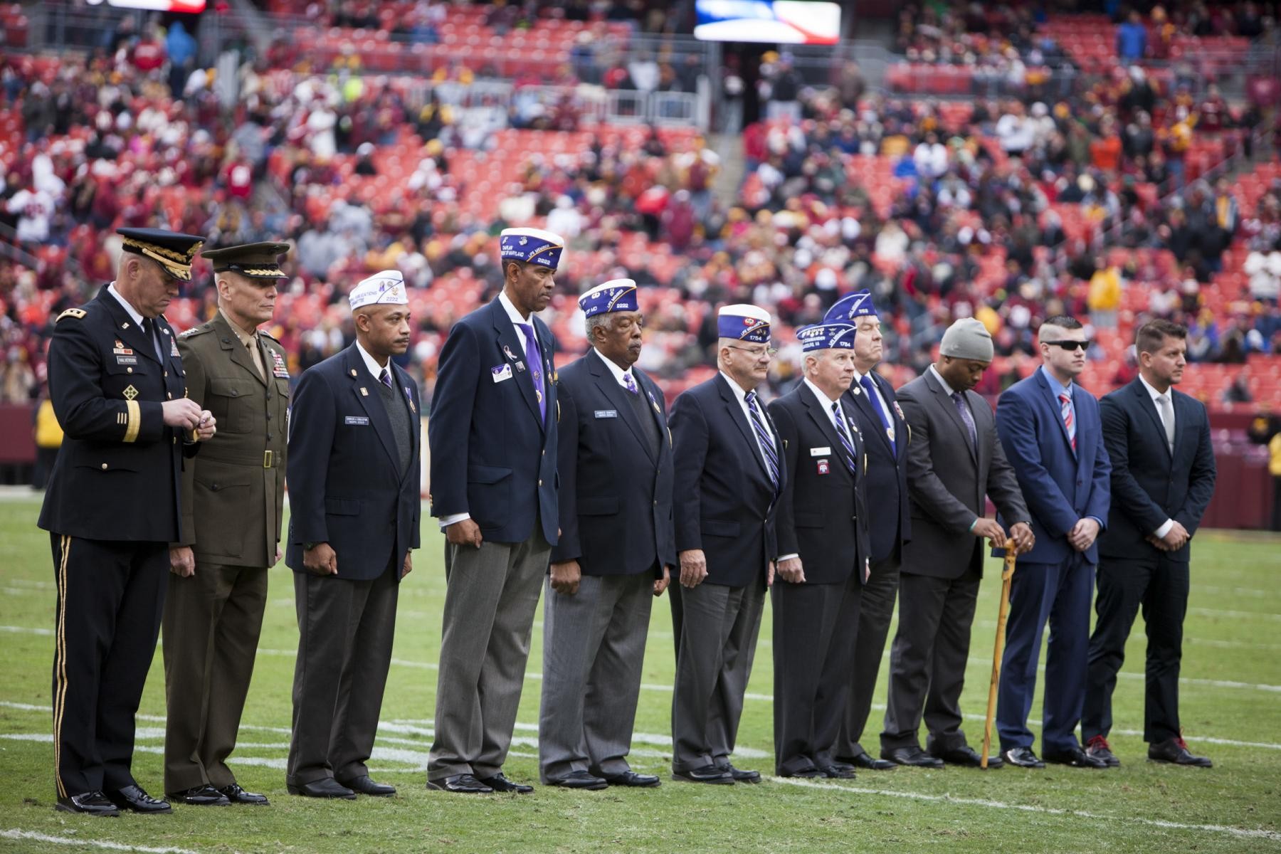 Redskins salute the military, Article