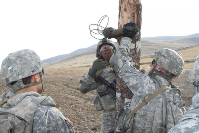 571st Sapper Company conducts demolition training