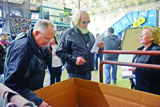 Recycling center shares best practices with others