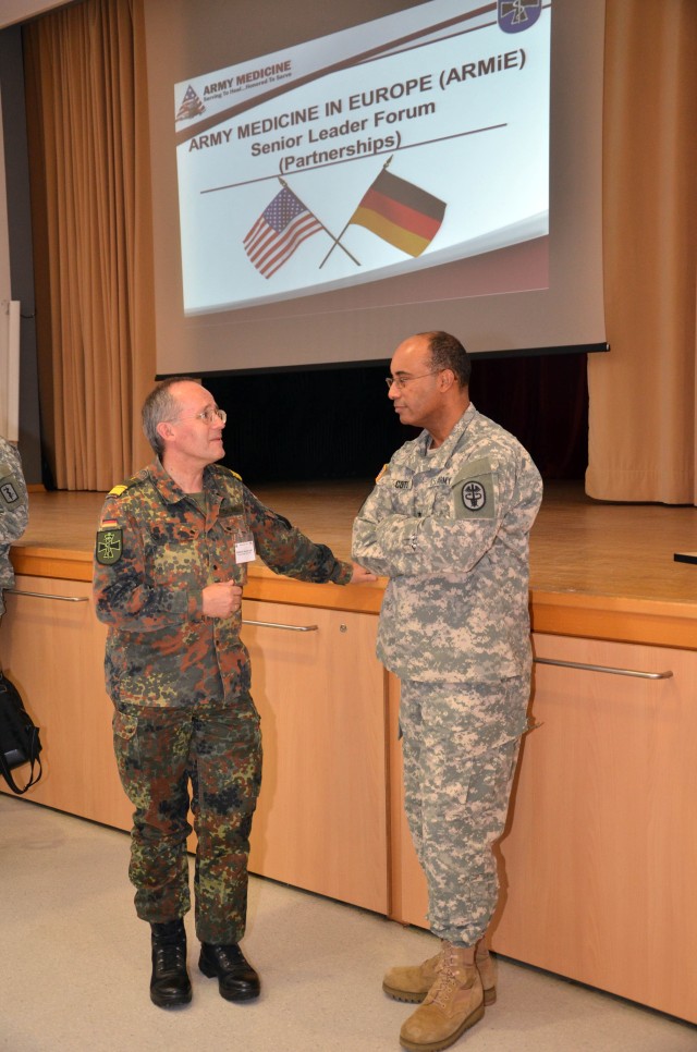 U.S., German military medical leaders meet to discuss increased partnership opportunities