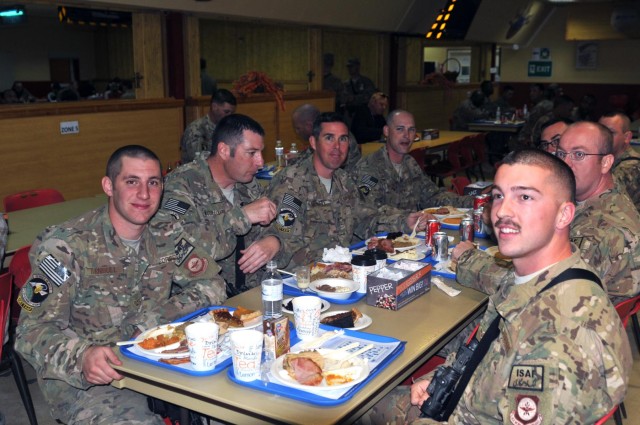 TAAC-S and 1st Cavalry Division host Thanksgiving celebration