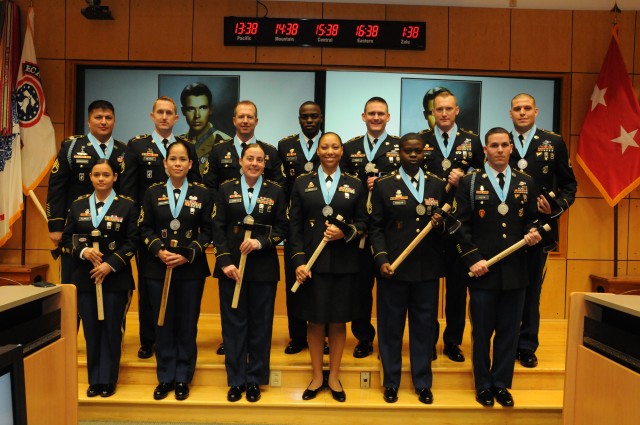 Army Recruiters Inducted Into SAMC